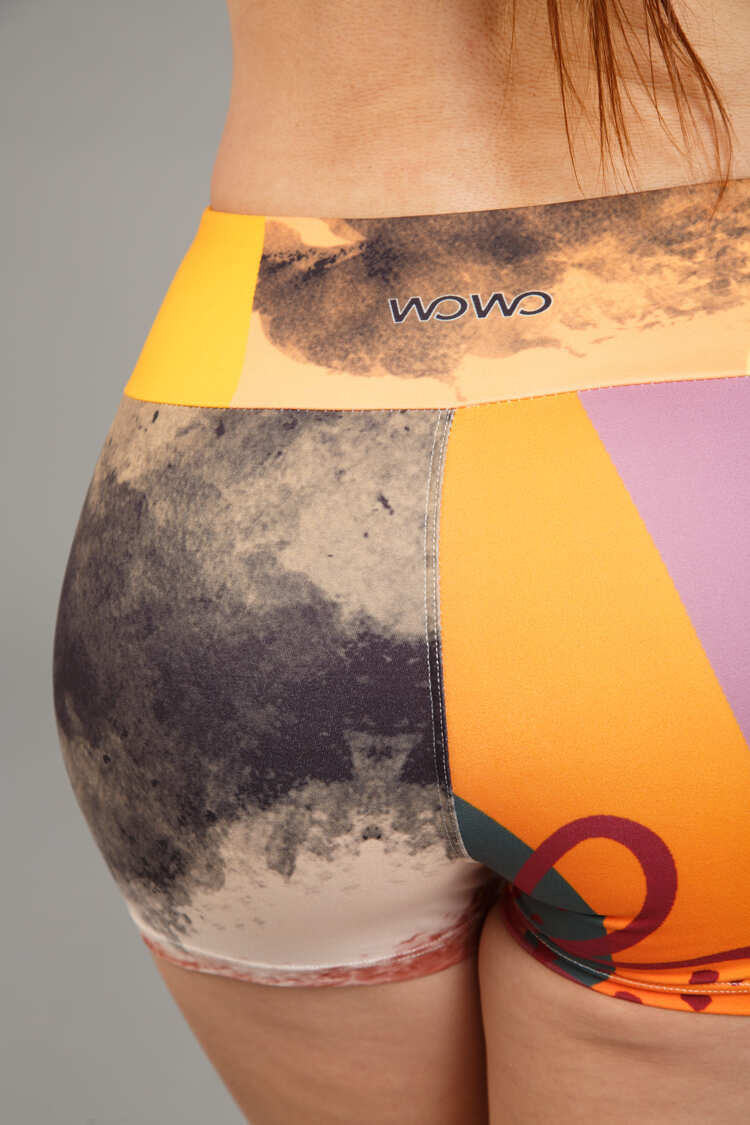 Dámske krátke legíny, mliečny hodváb – 509