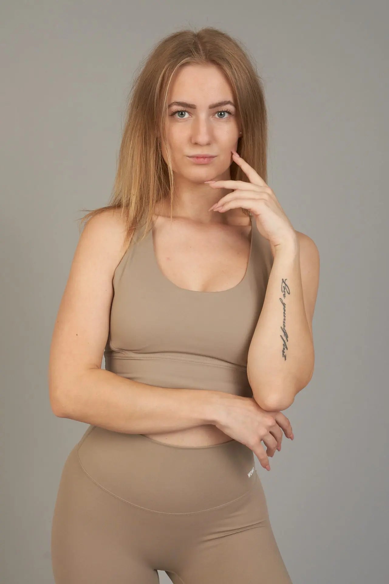 Dámsky športový top – TEHNIKAL FITNES 707